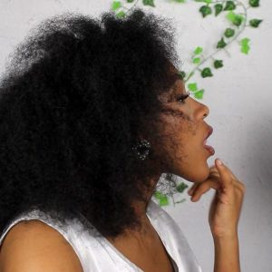 "Fake Natural" (v-part wig)
